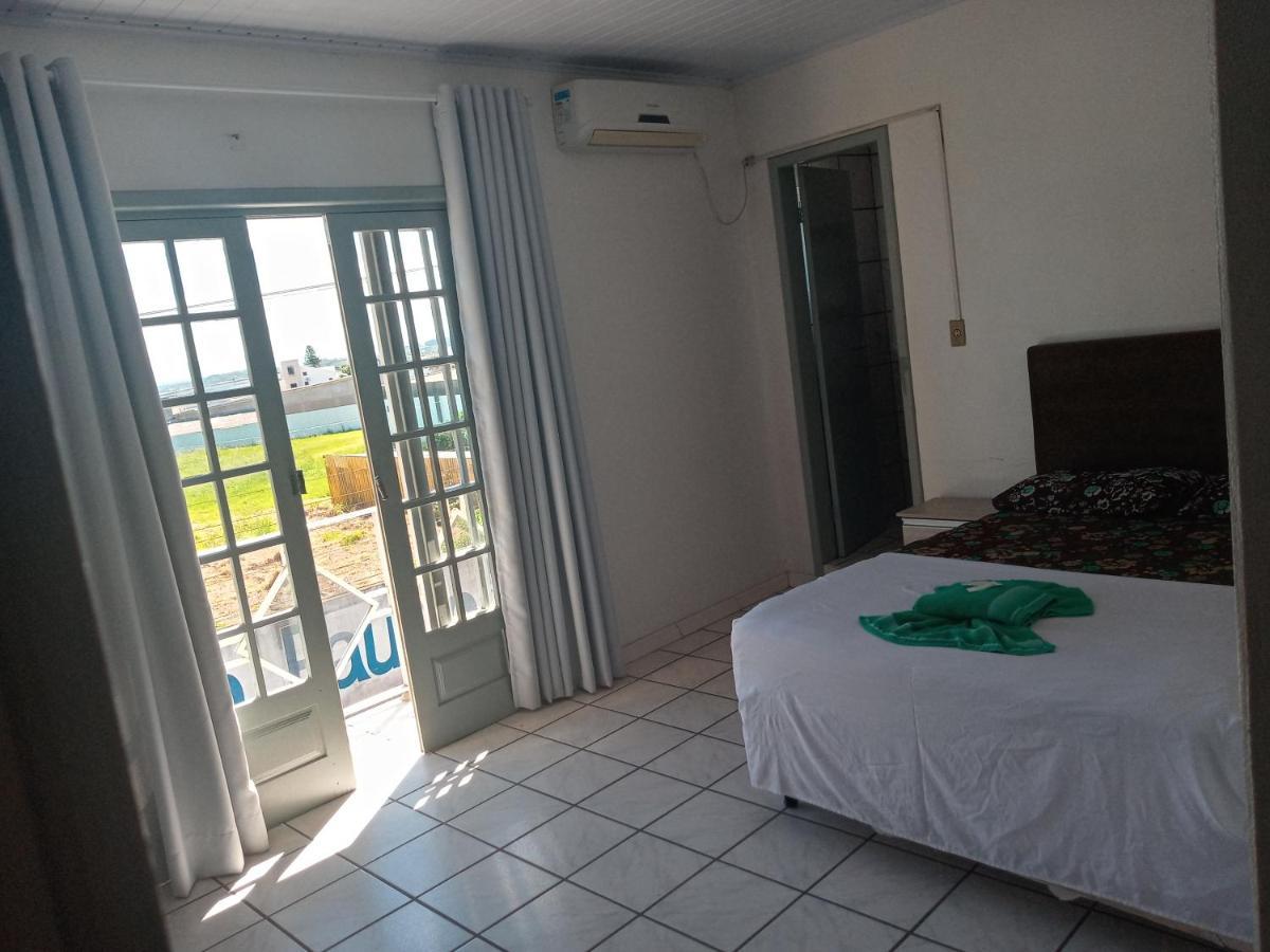 Hotel E Restaurante Recanto Da Lagoa Laguna Ngoại thất bức ảnh